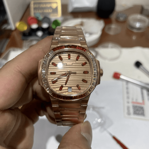 3K공장 파텍필립 노틸러스 골드 다이얼 다이아 세팅 로즈골드 금통 35.2mm 7118