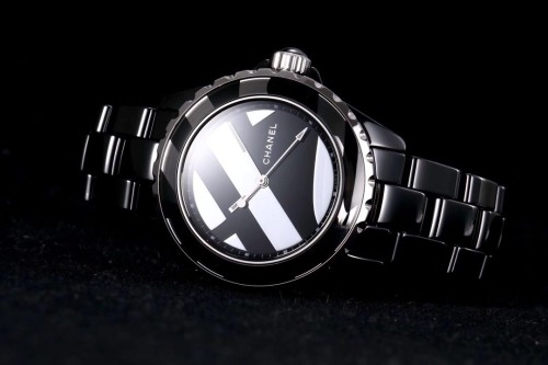 샤넬 J12 블랙 다이얼 남여공용 시계 38mm H5582