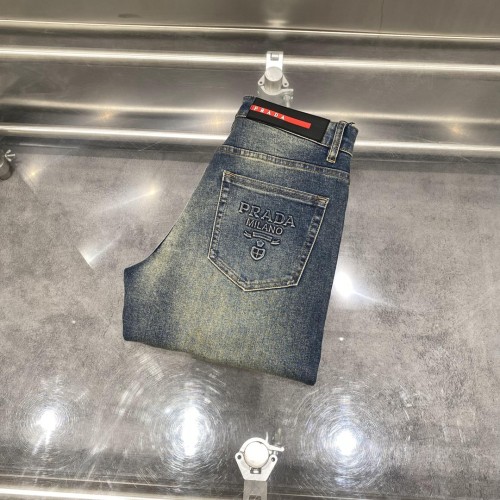 프라다 24FW 자수로고 레드 라벨 데님 팬츠