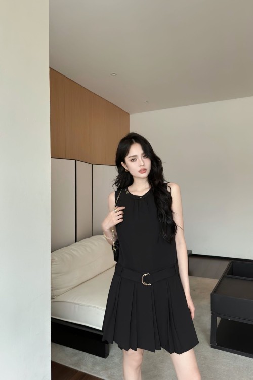 루이비통 24SS 신상 라운드 포인트 드레스 블랙