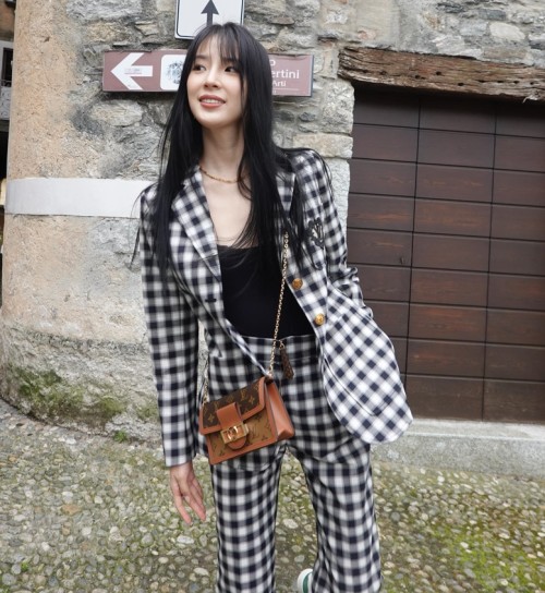 [아이린 PICK] 루이비통 도핀 체인 월릿