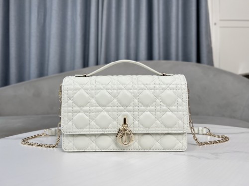 [한소희 PICK] 디올 MISS DIOR 탑 핸들 백 화이트